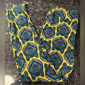 LuLaRoe Vintage Wolf Art To Wear Leggings Plus Size T/C Tall & Curvy 10-18 1X